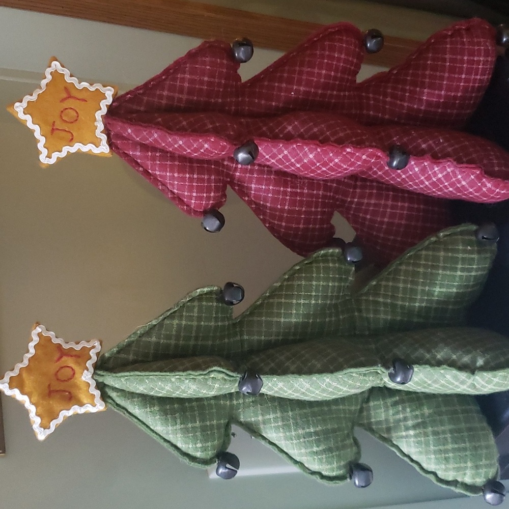 Set of 2 plaid Christmas trees
